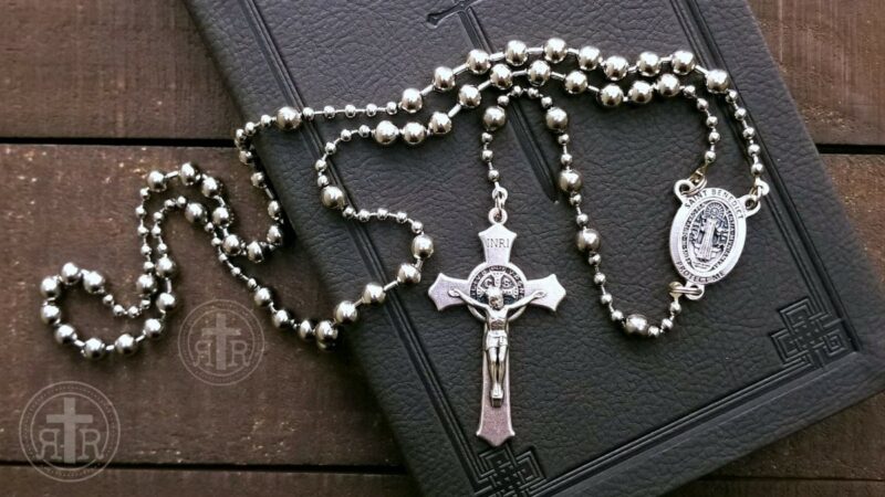Pros and Cons of Different Rosaries